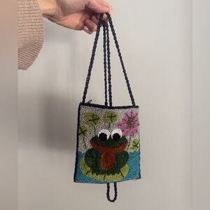 🐸 Hand Beaded Frog Crossbody Mini Bag